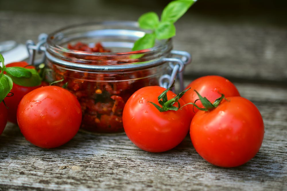 IS IT TOMATO? OR TO-MAH-TOE